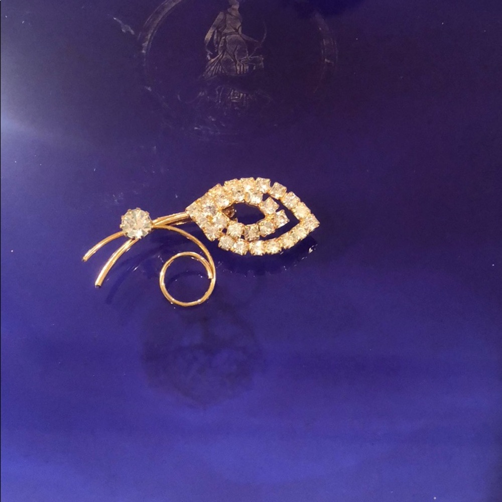 Vintage pin